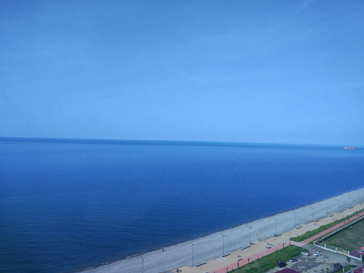 Апартаменты - Первая Линия! Batumi Exterior foto